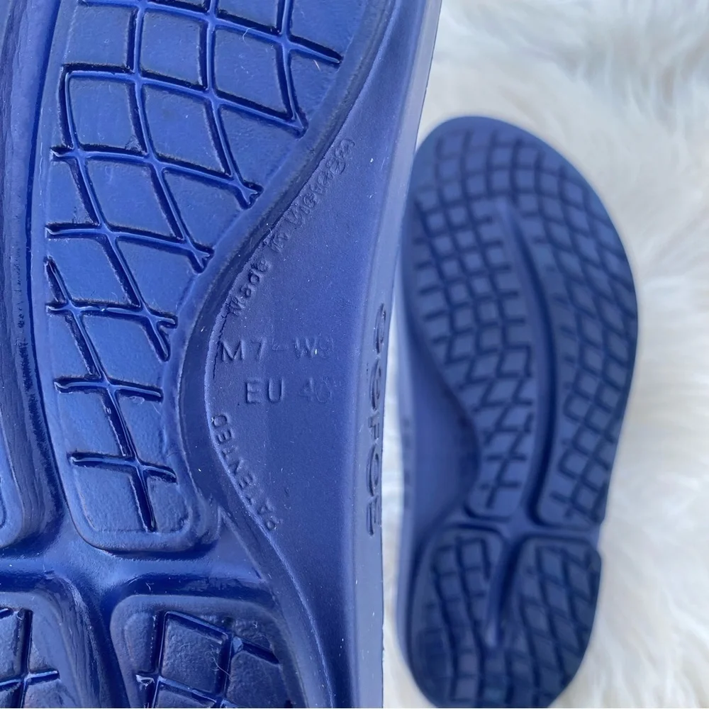 Oofos Navy Slide Sandals womens 9 - Picture 9 of 9